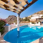 فيلة The At Kastelli Bay, Luxury Waterfront Arginonda