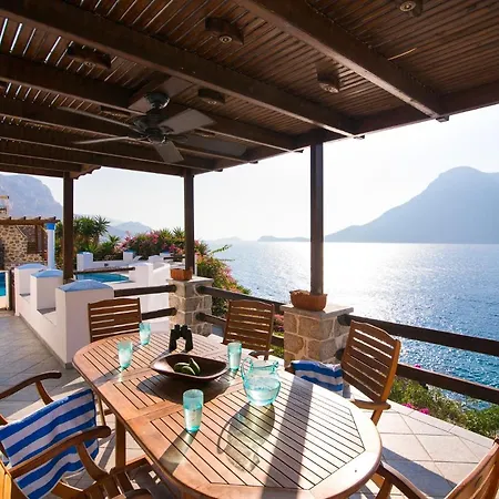 The At Kastelli Bay, Luxury Waterfront *