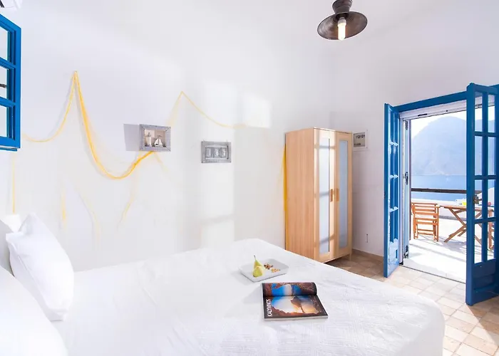 The At Kastelli Bay, Luxury Waterfront Villa *