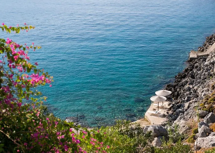 Villa The At Kastelli Bay, Luxury Waterfront *