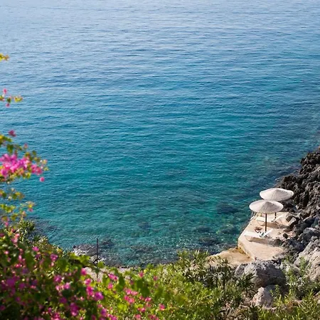 Villa The At Kastelli Bay, Luxury Waterfront *