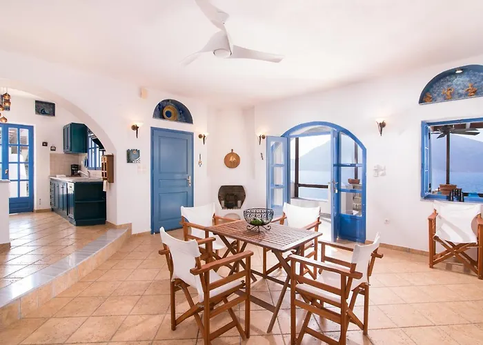 The At Kastelli Bay, Luxury Waterfront *